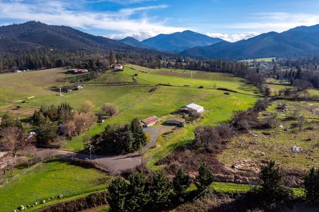 273 Theo Drive, Talent, OR 97540