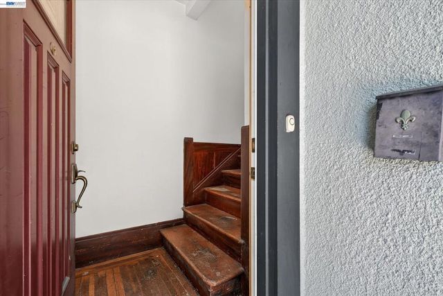 753 Warfield Ave, Oakland, CA 94610