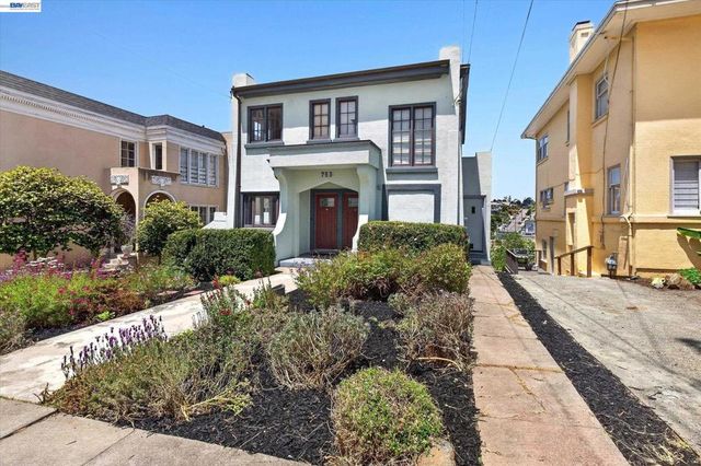 753 Warfield Ave, Oakland, CA 94610