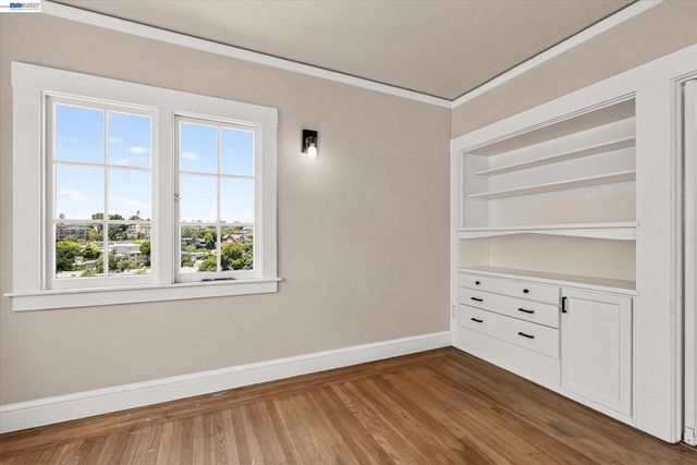 753 Warfield Ave, Oakland, CA 94610