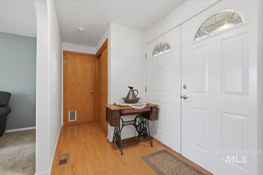 5555 S Tinker St, Boise, ID 83709 photo 2