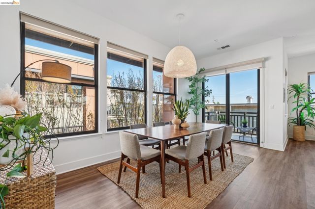 1143 66Th St, Oakland, CA 94608