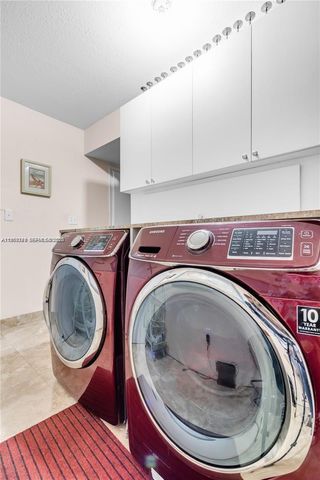 16453 SW 97th St, Miami, FL 33196