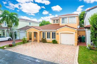 16453 SW 97th St, Miami, FL 33196