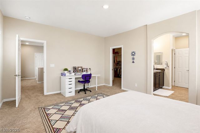 2815 Rough Green Street, Las Vegas, NV 89117