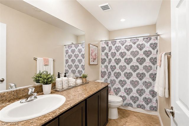 2815 Rough Green Street, Las Vegas, NV 89117