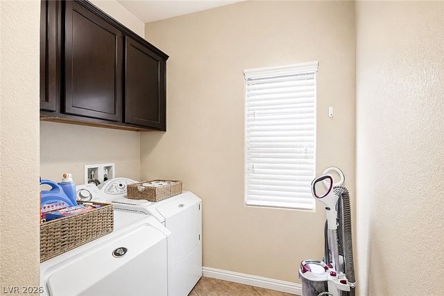 2815 Rough Green Street, Las Vegas, NV 89117
