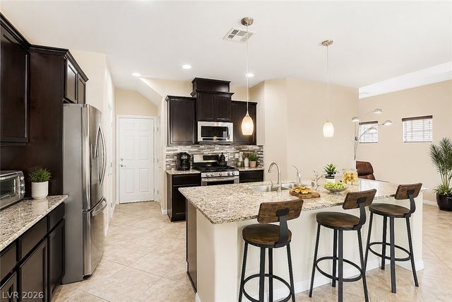 2815 Rough Green Street, Las Vegas, NV 89117