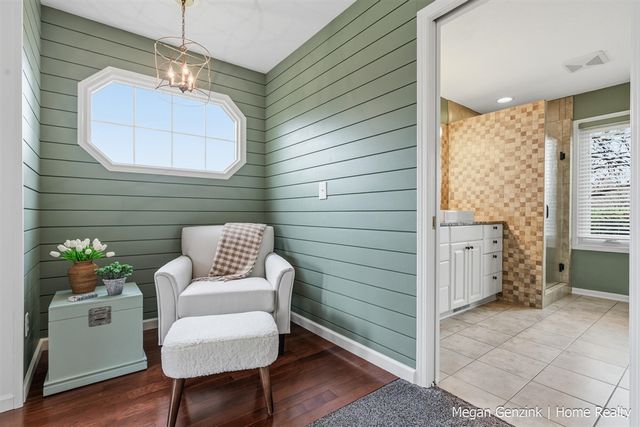 210 Bay Circle Court, Holland, MI 49424