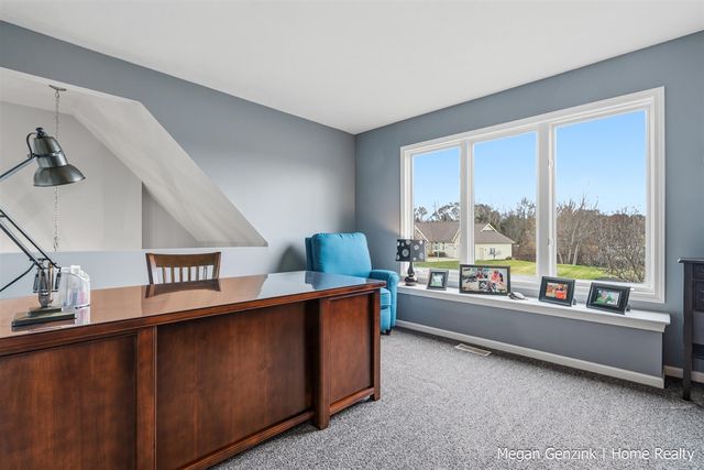 210 Bay Circle Court, Holland, MI 49424