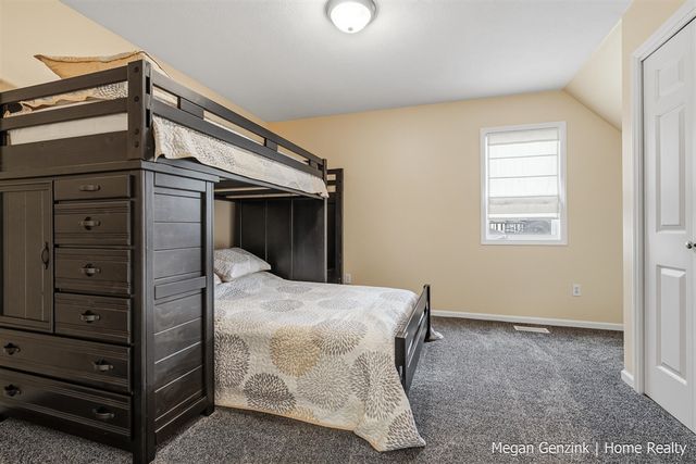 210 Bay Circle Court, Holland, MI 49424