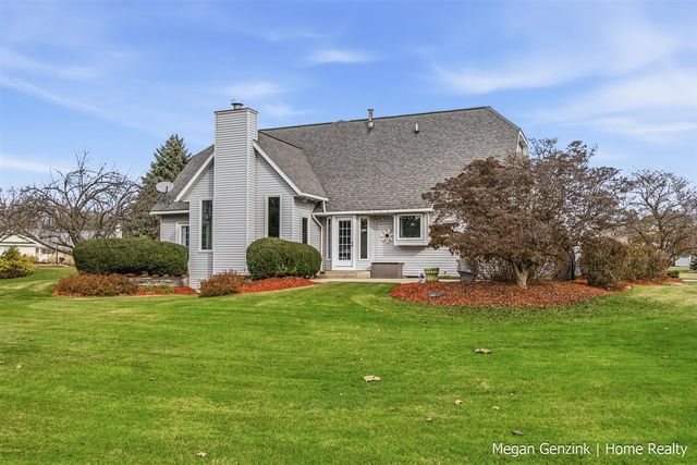 210 Bay Circle Court, Holland, MI 49424