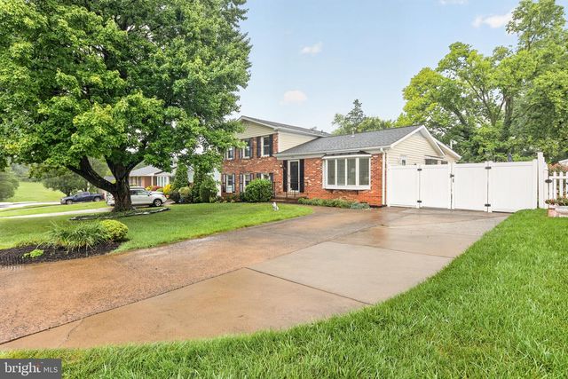306 MORVEN PARK CT NW, Leesburg, VA 20176
