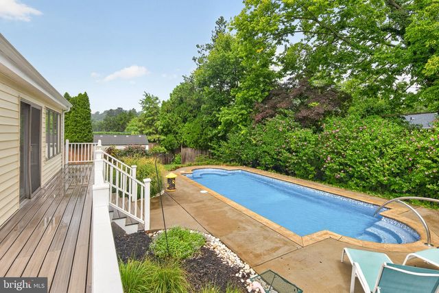 306 MORVEN PARK CT NW, Leesburg, VA 20176