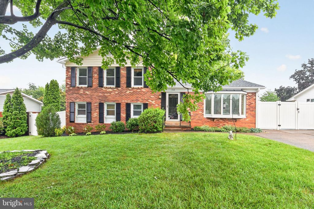 306 MORVEN PARK CT NW, Leesburg, VA 20176