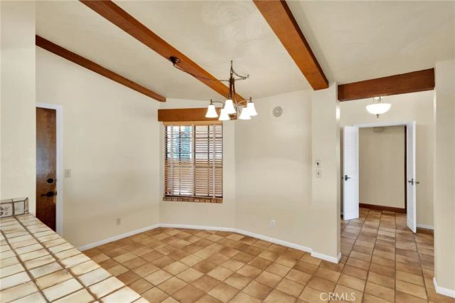 17800 Cresta Blanca Drive, Victorville, CA 92395