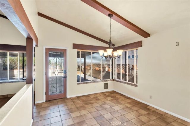 17800 Cresta Blanca Drive, Victorville, CA 92395