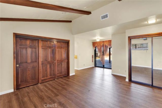 17800 Cresta Blanca Drive, Victorville, CA 92395