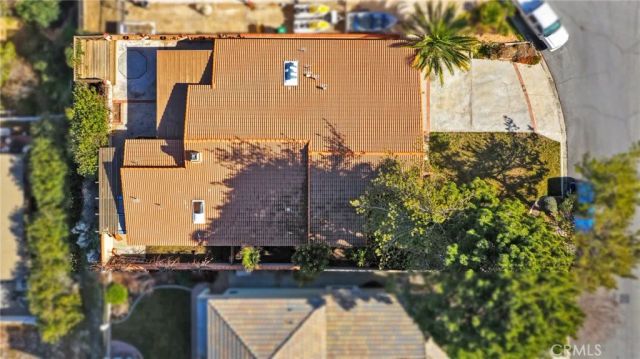 17800 Cresta Blanca Drive, Victorville, CA 92395