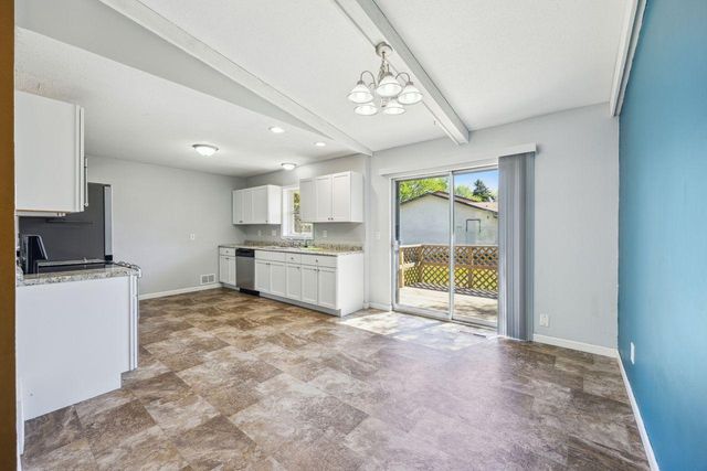 8040 Xenia Avenue N, Brooklyn Park, MN 55443