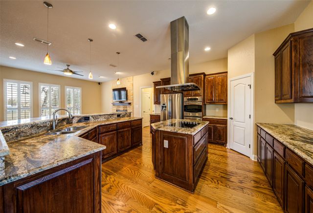 5 Hickory Street, Hickory Creek, TX 75065