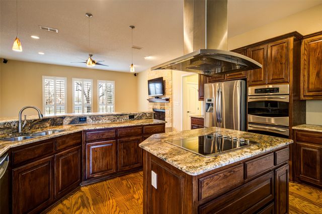 5 Hickory Street, Hickory Creek, TX 75065