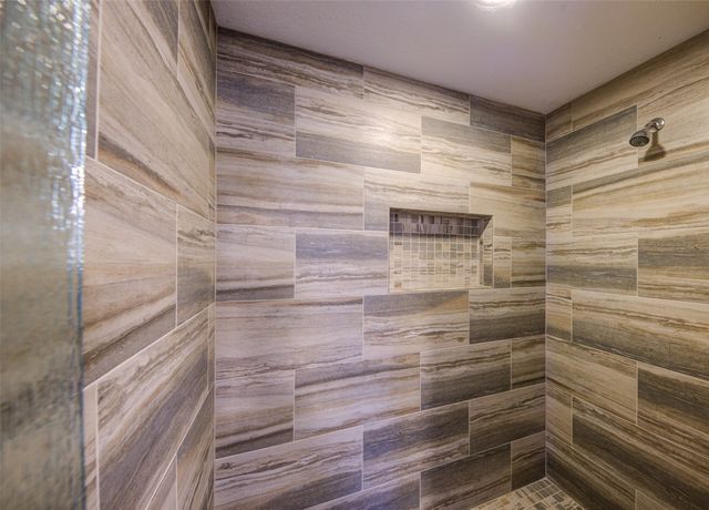 5 Hickory Street, Hickory Creek, TX 75065