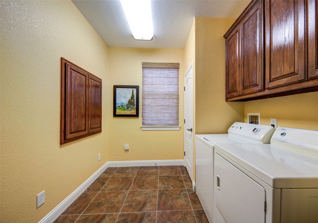 5 Hickory Street, Hickory Creek, TX 75065