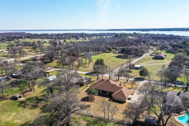 5 Hickory Street, Hickory Creek, TX 75065