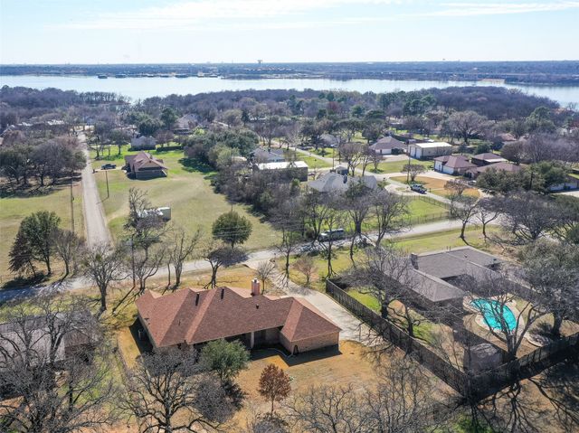 5 Hickory Street, Hickory Creek, TX 75065