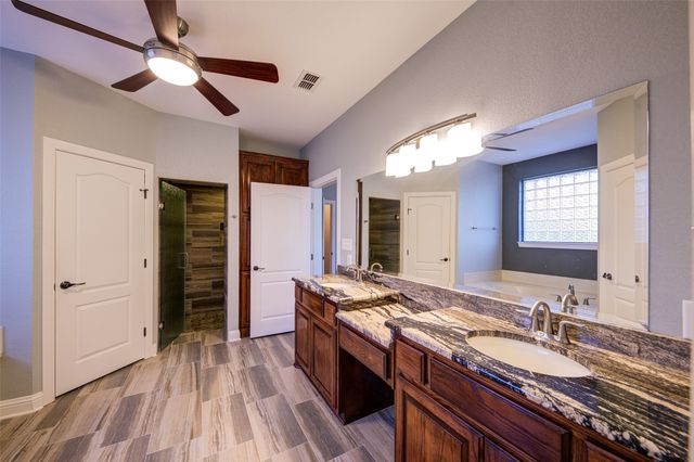 5 Hickory Street, Hickory Creek, TX 75065