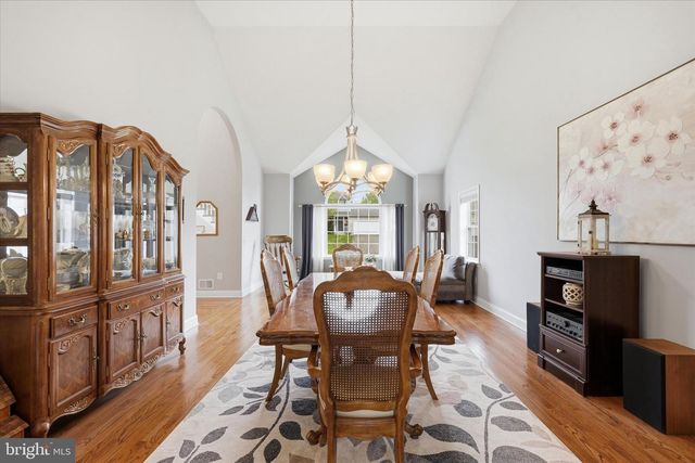 137 MOORING ROAD, Manahawkin, NJ 08050