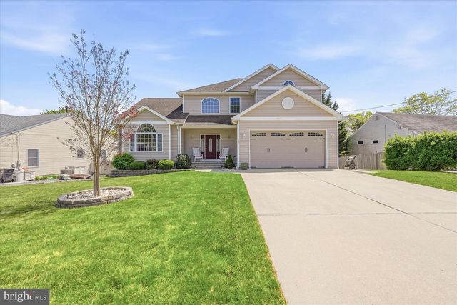 137 MOORING ROAD, Manahawkin, NJ 08050