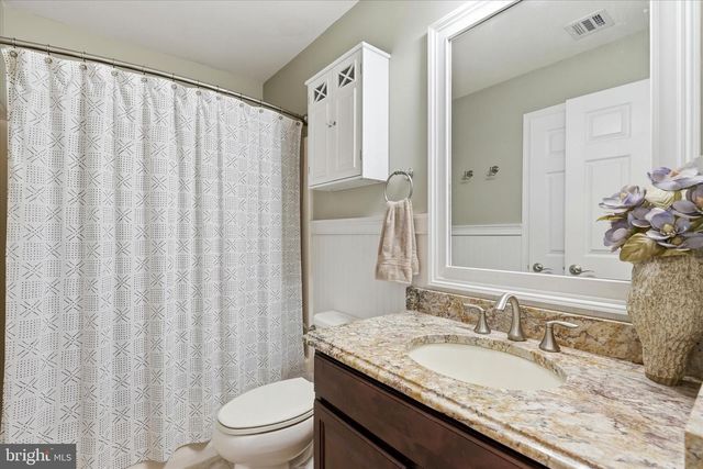 137 MOORING ROAD, Manahawkin, NJ 08050