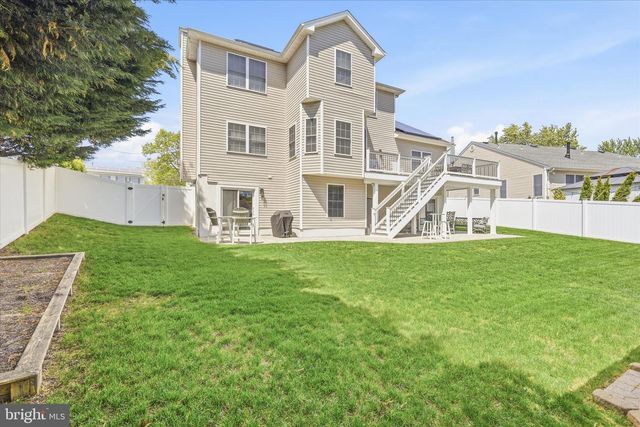 137 MOORING ROAD, Manahawkin, NJ 08050