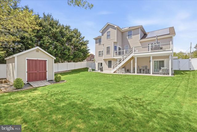 137 MOORING ROAD, Manahawkin, NJ 08050