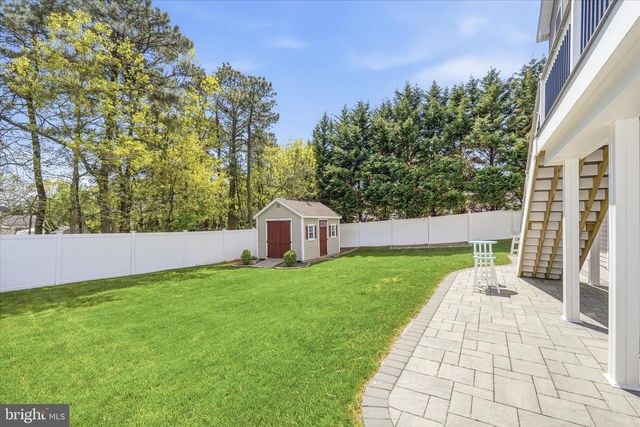 137 MOORING ROAD, Manahawkin, NJ 08050