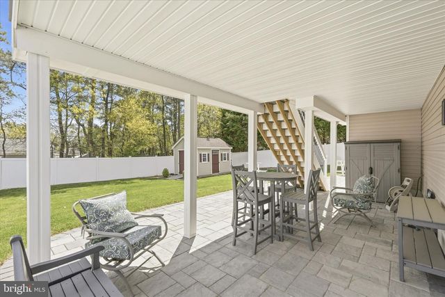 137 MOORING ROAD, Manahawkin, NJ 08050