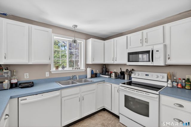 6 Skyline Drive 6, Windham, CT 06256