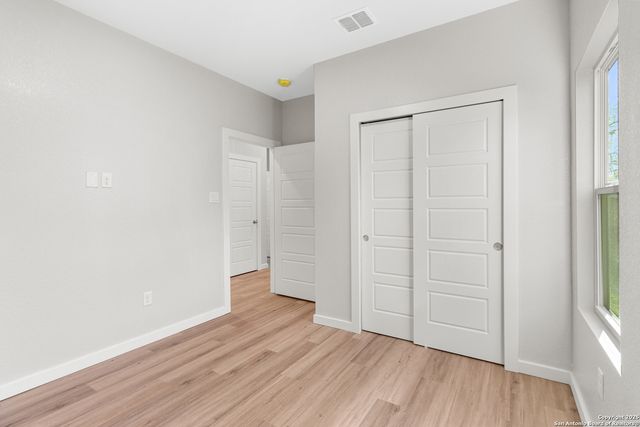 107 Calles St, San Antonio, TX 78207