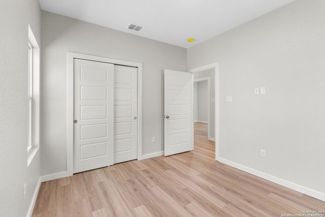 107 Calles St, San Antonio, TX 78207