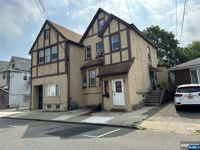 54 Stuyvesant Avenue, Lyndhurst, NJ 07071