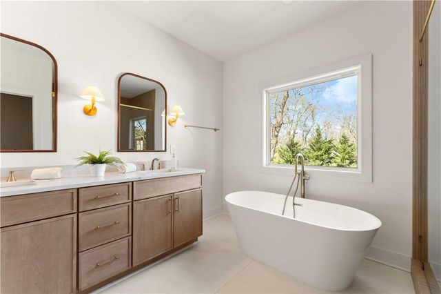 286 Sisson NE Avenue, Atlanta, GA 30317