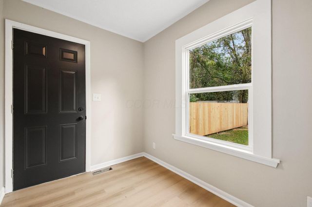 1225 Aberdeen Avenue, Columbus, OH 43211