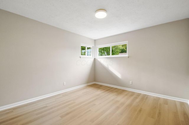 1225 Aberdeen Avenue, Columbus, OH 43211