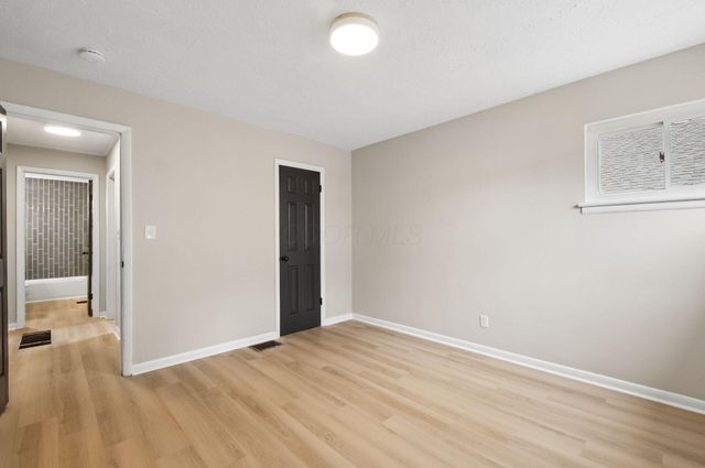 1225 Aberdeen Avenue, Columbus, OH 43211