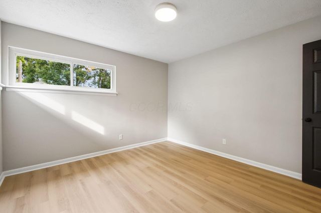 1225 Aberdeen Avenue, Columbus, OH 43211