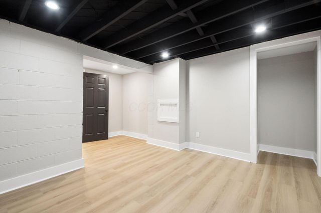 1225 Aberdeen Avenue, Columbus, OH 43211
