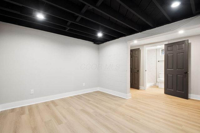 1225 Aberdeen Avenue, Columbus, OH 43211