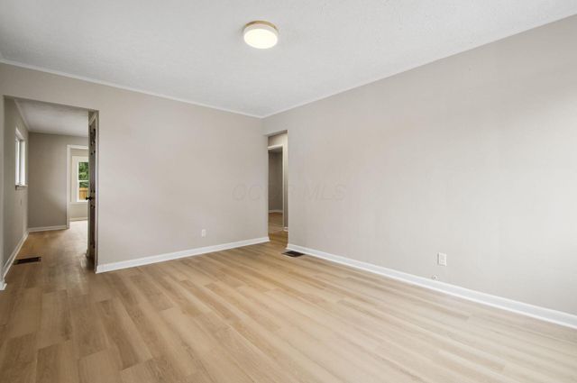 1225 Aberdeen Avenue, Columbus, OH 43211